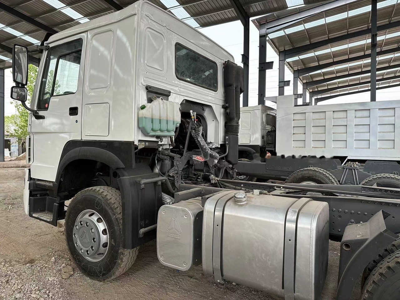 وحدة جر Sinotruk Howo 371 Truck Head: صورة 9