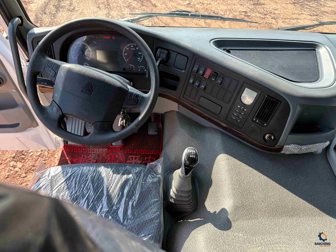 شاحنة قلاب Sintruk HOWO 400hp 6X4: صورة 14