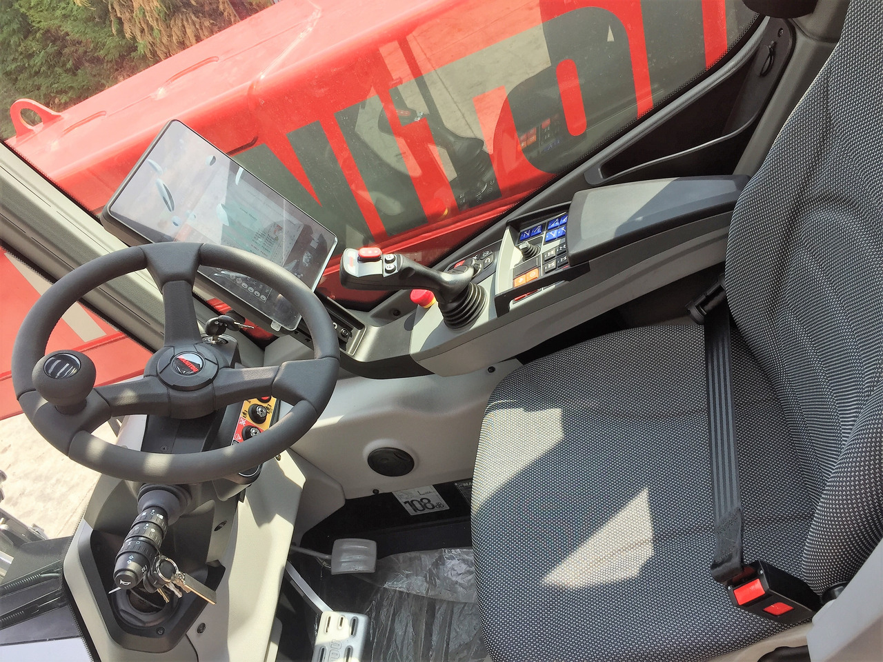 Manitou MRT 2260 VISION+ - رافعة تلسكوبية: صورة 5 Manitou MRT 2260 VISION+ - رافعة تلسكوبية: صورة 5