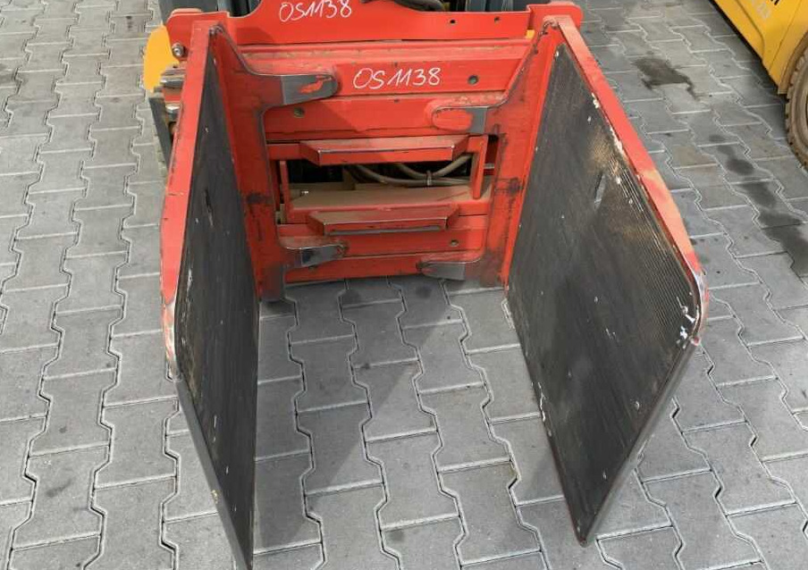 Bolzoni KB12CF1A, Kartonklammer - المشبك - معدات المناولة: صورة 1 Bolzoni KB12CF1A, Kartonklammer - المشبك - معدات المناولة: صورة 1