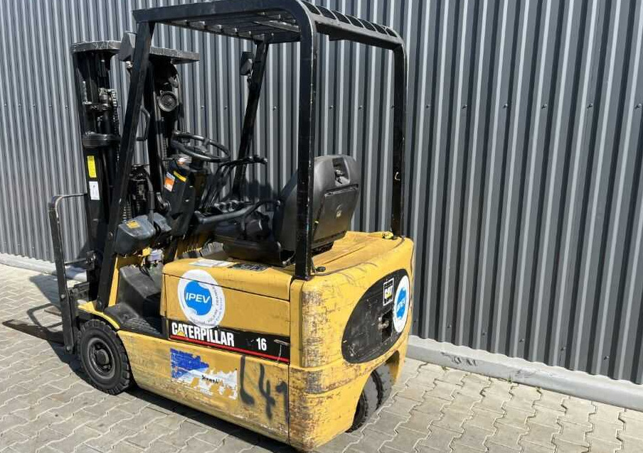 CAT Lift Trucks EP16KT - رافعة شوكية كهربائية: صورة 3 CAT Lift Trucks EP16KT - رافعة شوكية كهربائية: صورة 3