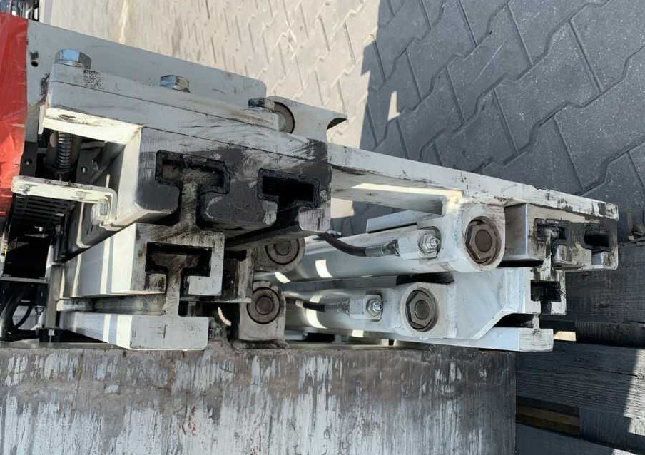 Cascade UTB2-08-1011 R1, Kartonklammer - المشبك - معدات المناولة: صورة 2 Cascade UTB2-08-1011 R1, Kartonklammer - المشبك - معدات المناولة: صورة 2
