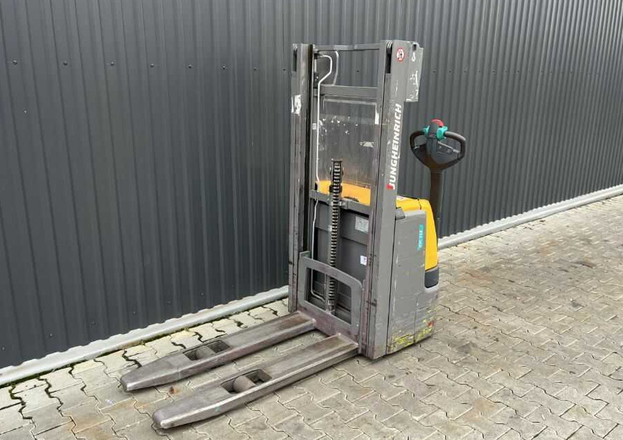 Jungheinrich EJC112 - آلة التكديس: صورة 1 Jungheinrich EJC112 - آلة التكديس: صورة 1