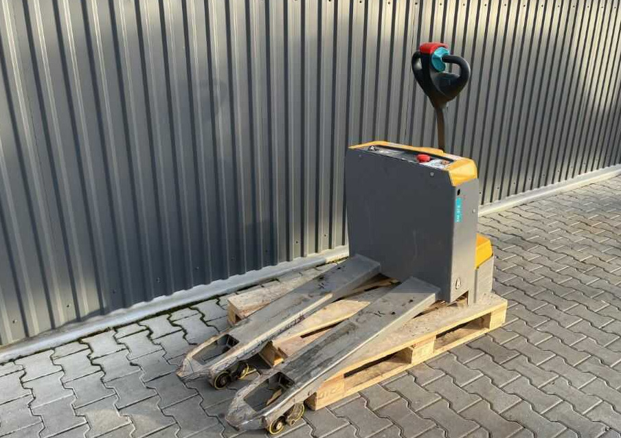 Jungheinrich EJEM13 - شاحنة باليت: صورة 1 Jungheinrich EJEM13 - شاحنة باليت: صورة 1