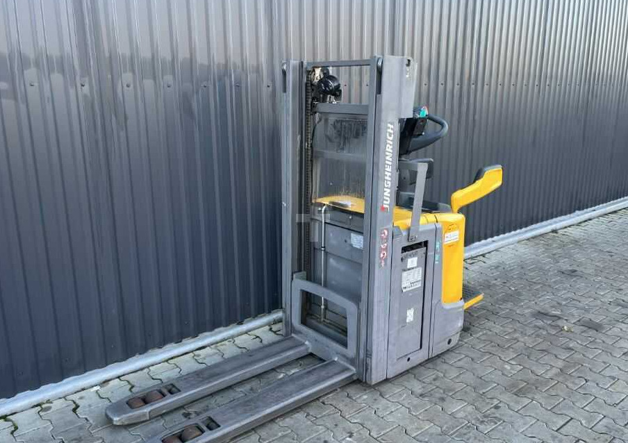 Jungheinrich ERC214z - آلة التكديس: صورة 1 Jungheinrich ERC214z - آلة التكديس: صورة 1