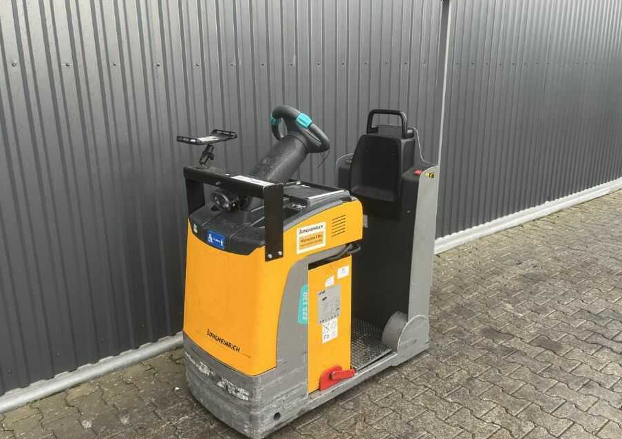 Jungheinrich EZS130 - جرار السحب الكهربائي: صورة 1 Jungheinrich EZS130 - جرار السحب الكهربائي: صورة 1