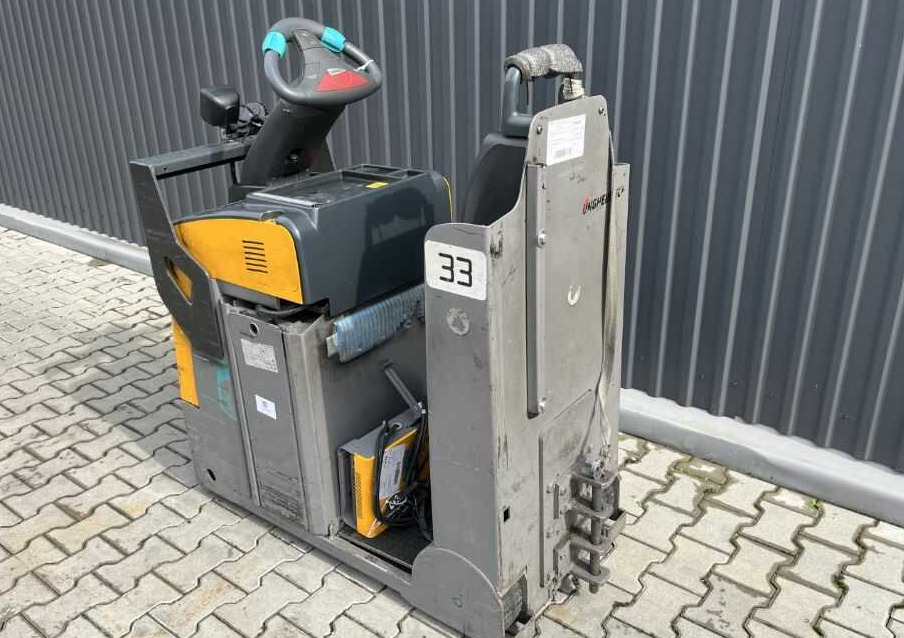 Jungheinrich EZS130 - جرار السحب الكهربائي: صورة 3 Jungheinrich EZS130 - جرار السحب الكهربائي: صورة 3