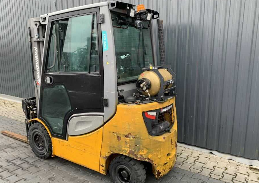 Jungheinrich TFG320s - رافعة شوكية تعمل بالغاز: صورة 3 Jungheinrich TFG320s - رافعة شوكية تعمل بالغاز: صورة 3