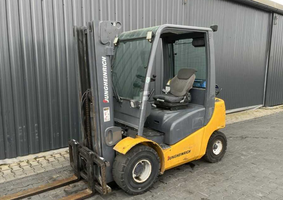 Jungheinrich TFG425 - رافعة شوكية تعمل بالغاز: صورة 1 Jungheinrich TFG425 - رافعة شوكية تعمل بالغاز: صورة 1