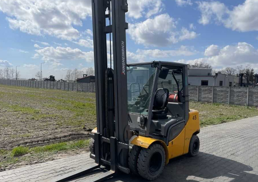 Jungheinrich TFG435s - رافعة شوكية تعمل بالغاز: صورة 4 Jungheinrich TFG435s - رافعة شوكية تعمل بالغاز: صورة 4