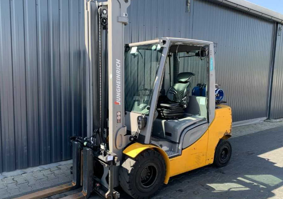 Jungheinrich TFG435s - رافعة شوكية تعمل بالغاز: صورة 1 Jungheinrich TFG435s - رافعة شوكية تعمل بالغاز: صورة 1