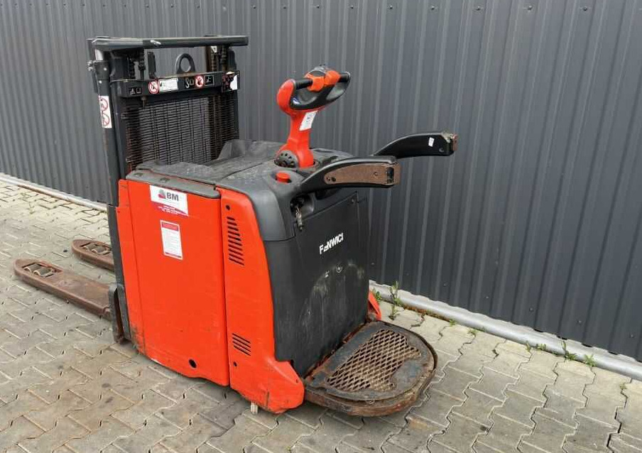 Linde D12AP - آلة التكديس: صورة 3 Linde D12AP - آلة التكديس: صورة 3