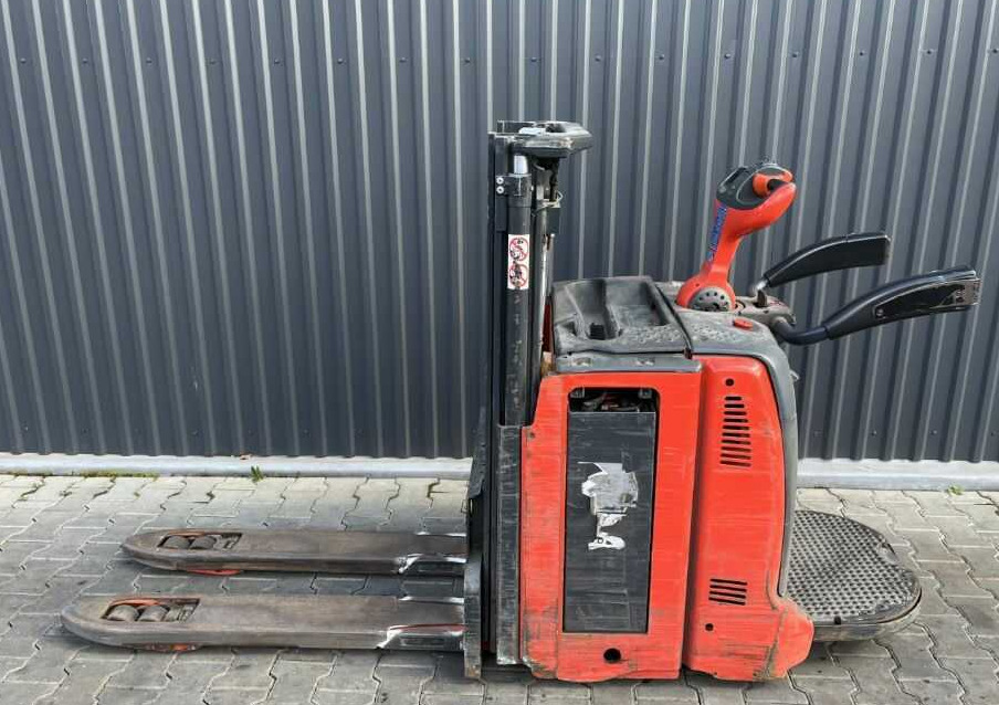 Linde D12AP - آلة التكديس: صورة 2 Linde D12AP - آلة التكديس: صورة 2
