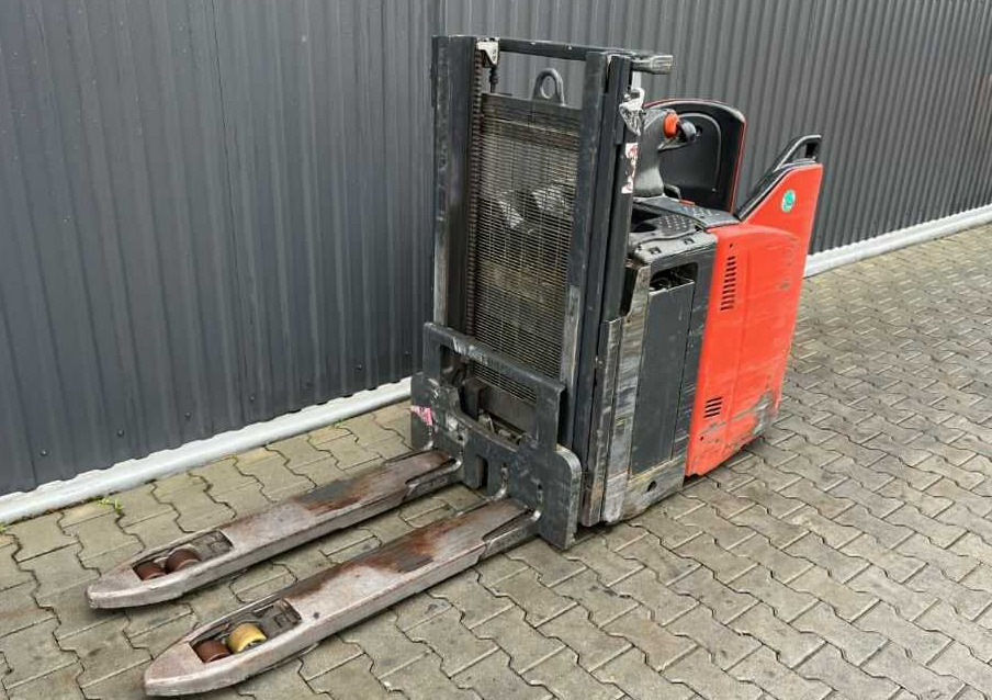 Linde D12HPSP - آلة التكديس: صورة 1 Linde D12HPSP - آلة التكديس: صورة 1