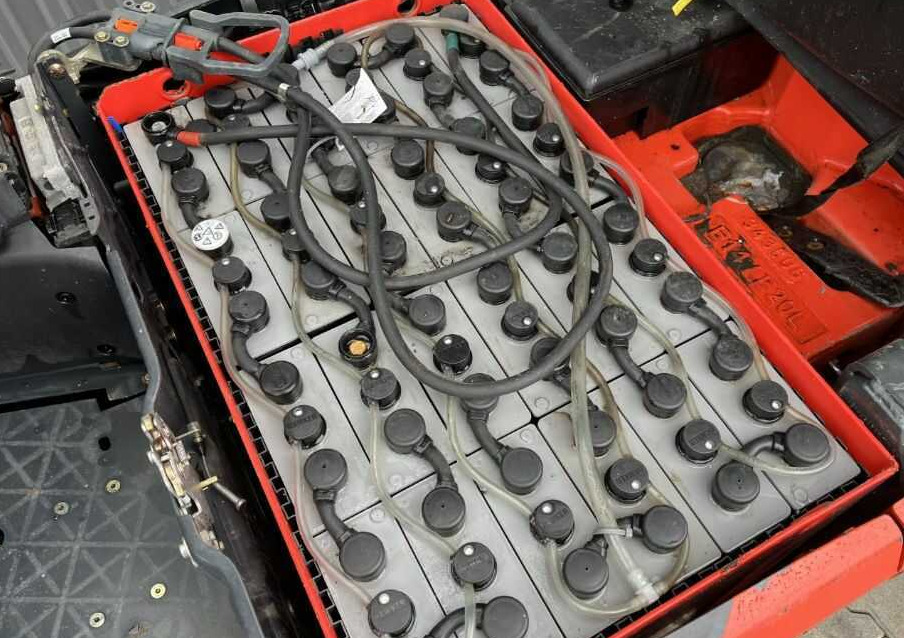 رافعة شوكية كهربائية Linde E14-02: صورة 6
