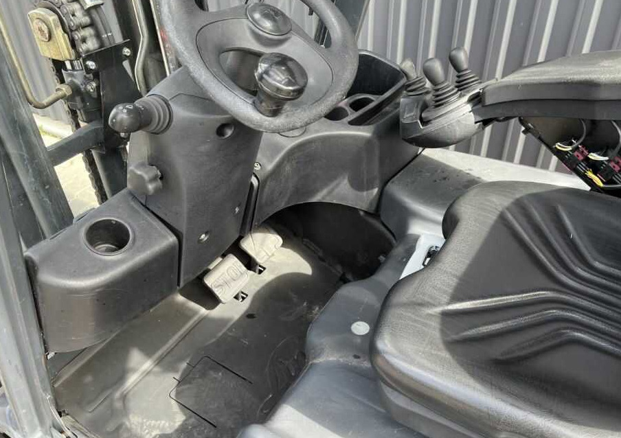 رافعة شوكية كهربائية Linde E16-01: صورة 8