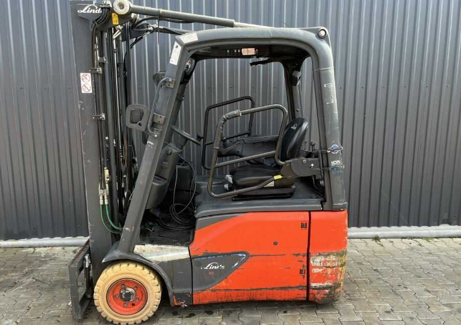 Linde E16-02 - رافعة شوكية كهربائية: صورة 2 Linde E16-02 - رافعة شوكية كهربائية: صورة 2