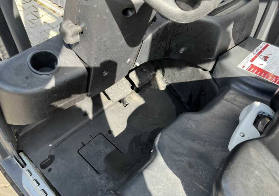 رافعة شوكية كهربائية Linde E16-02: صورة 10