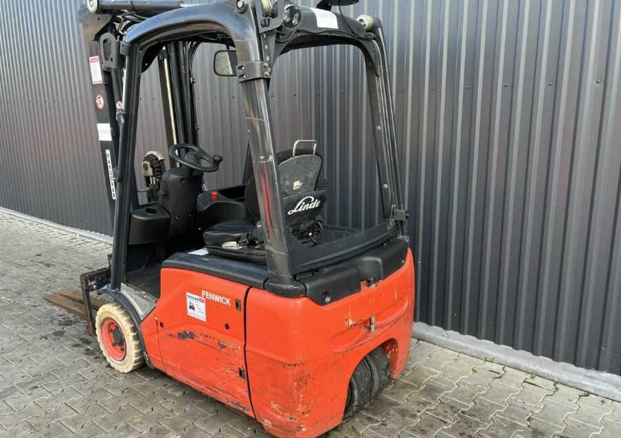 Linde E16C-01 - رافعة شوكية كهربائية: صورة 3 Linde E16C-01 - رافعة شوكية كهربائية: صورة 3