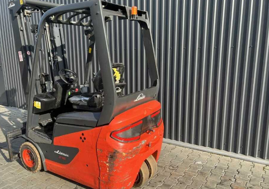 Linde E16C - رافعة شوكية كهربائية: صورة 3 Linde E16C - رافعة شوكية كهربائية: صورة 3