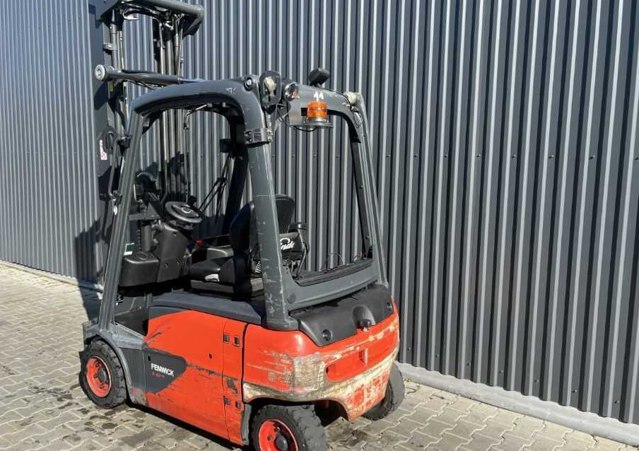 Linde E16P-02 - رافعة شوكية كهربائية: صورة 3 Linde E16P-02 - رافعة شوكية كهربائية: صورة 3