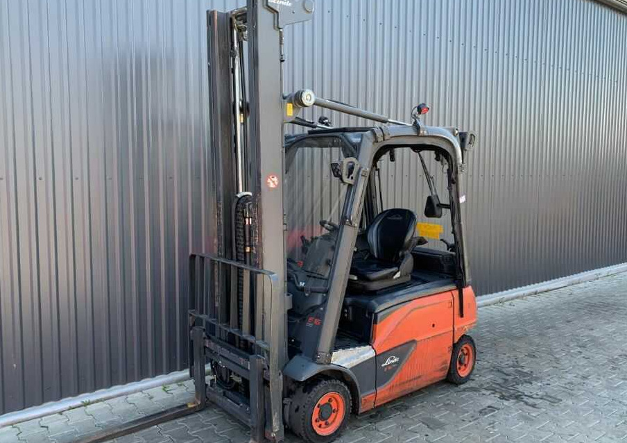 Linde E16P-02 - رافعة شوكية كهربائية: صورة 1 Linde E16P-02 - رافعة شوكية كهربائية: صورة 1
