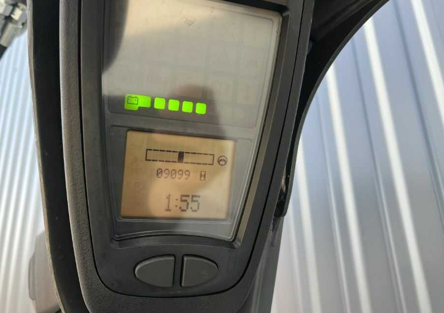 رافعة شوكية كهربائية Linde E18-01: صورة 6 رافعة شوكية كهربائية Linde E18-01: صورة 6