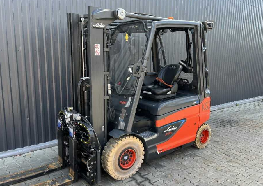 Linde E25-01 - رافعة شوكية كهربائية: صورة 1 Linde E25-01 - رافعة شوكية كهربائية: صورة 1