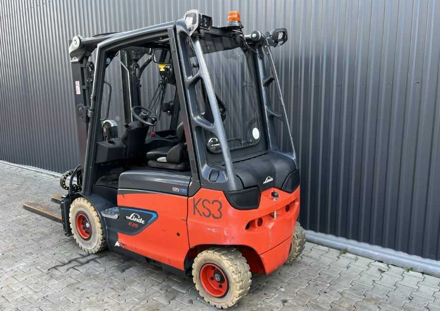 Linde E25-01 - رافعة شوكية كهربائية: صورة 3 Linde E25-01 - رافعة شوكية كهربائية: صورة 3