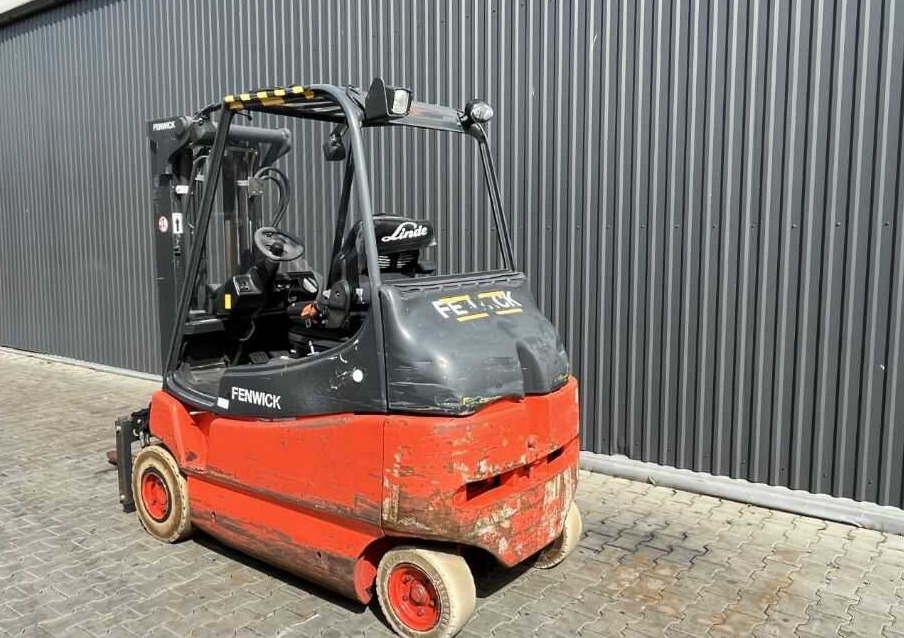 Linde E25 - رافعة شوكية كهربائية: صورة 3 Linde E25 - رافعة شوكية كهربائية: صورة 3