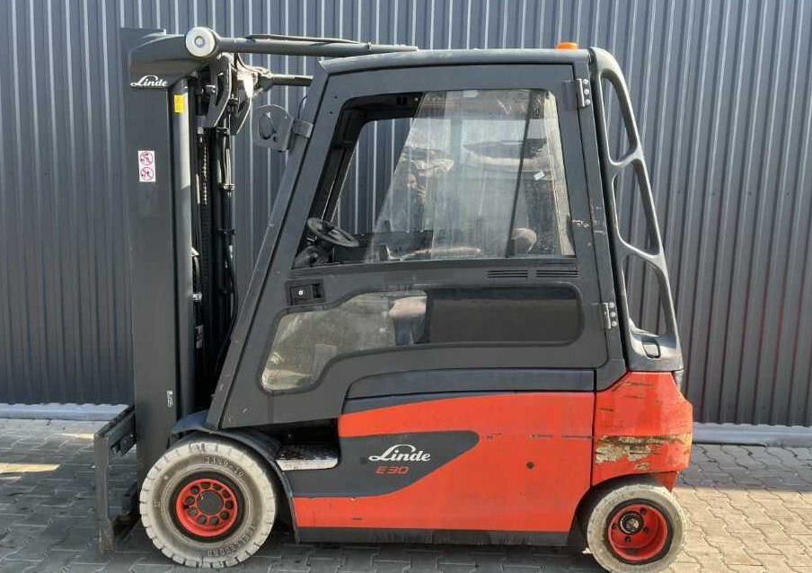 Linde E30L-01 - رافعة شوكية كهربائية: صورة 2 Linde E30L-01 - رافعة شوكية كهربائية: صورة 2