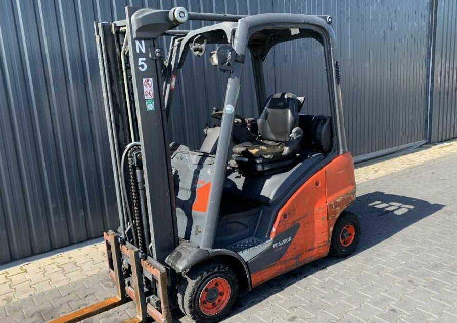 Linde H14T-01 - رافعة شوكية تعمل بالغاز: صورة 1 Linde H14T-01 - رافعة شوكية تعمل بالغاز: صورة 1