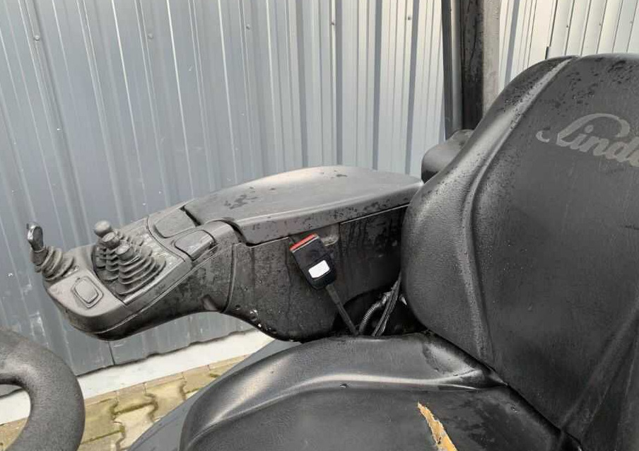 رافعة شوكية تعمل بالغاز Linde H14T-01: صورة 6 رافعة شوكية تعمل بالغاز Linde H14T-01: صورة 6