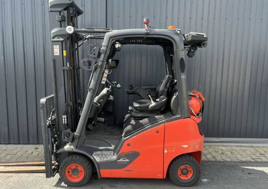 Linde H16T-01 - رافعة شوكية تعمل بالغاز: صورة 2 Linde H16T-01 - رافعة شوكية تعمل بالغاز: صورة 2