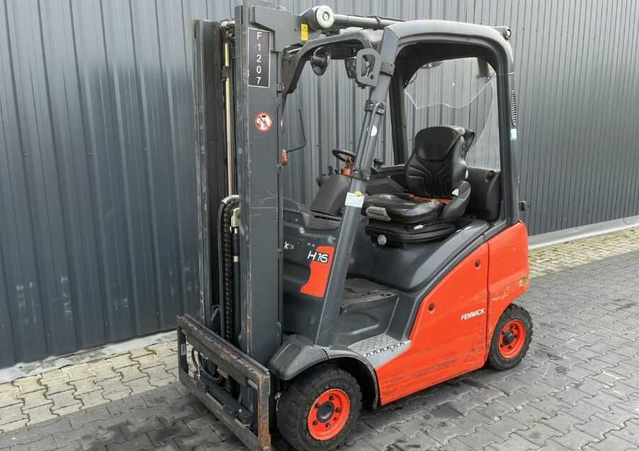 Linde H16T-01 - رافعة شوكية تعمل بالغاز: صورة 1 Linde H16T-01 - رافعة شوكية تعمل بالغاز: صورة 1