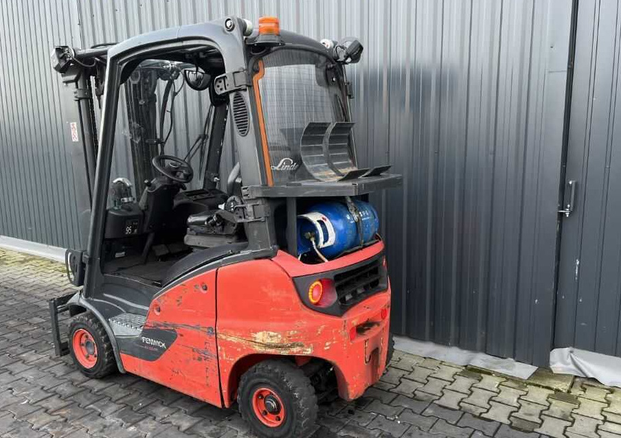 Linde H16T-01 - رافعة شوكية تعمل بالغاز: صورة 3 Linde H16T-01 - رافعة شوكية تعمل بالغاز: صورة 3