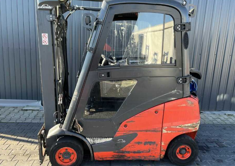 Linde H18T-01 - رافعة شوكية تعمل بالغاز: صورة 2 Linde H18T-01 - رافعة شوكية تعمل بالغاز: صورة 2