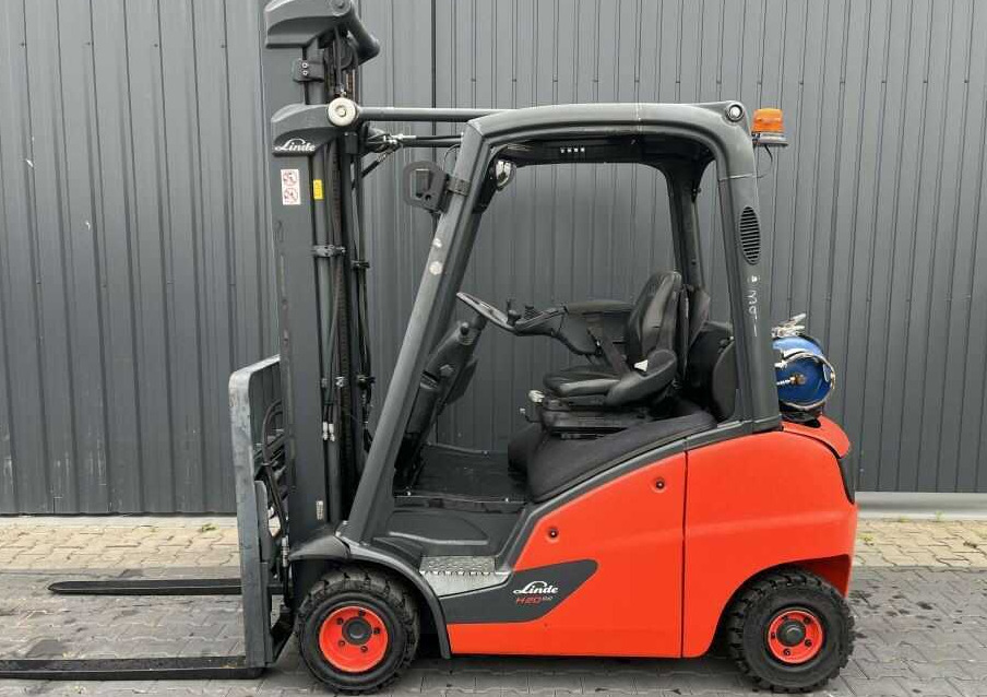 Linde H20T-01 - رافعة شوكية تعمل بالغاز: صورة 2 Linde H20T-01 - رافعة شوكية تعمل بالغاز: صورة 2