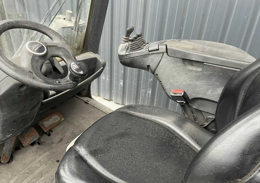 Linde H25D-02 - رافعة شوكية ديزل: صورة 4 Linde H25D-02 - رافعة شوكية ديزل: صورة 4