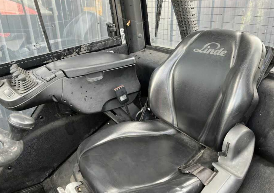 رافعة شوكية ديزل Linde H25D-02: صورة 8