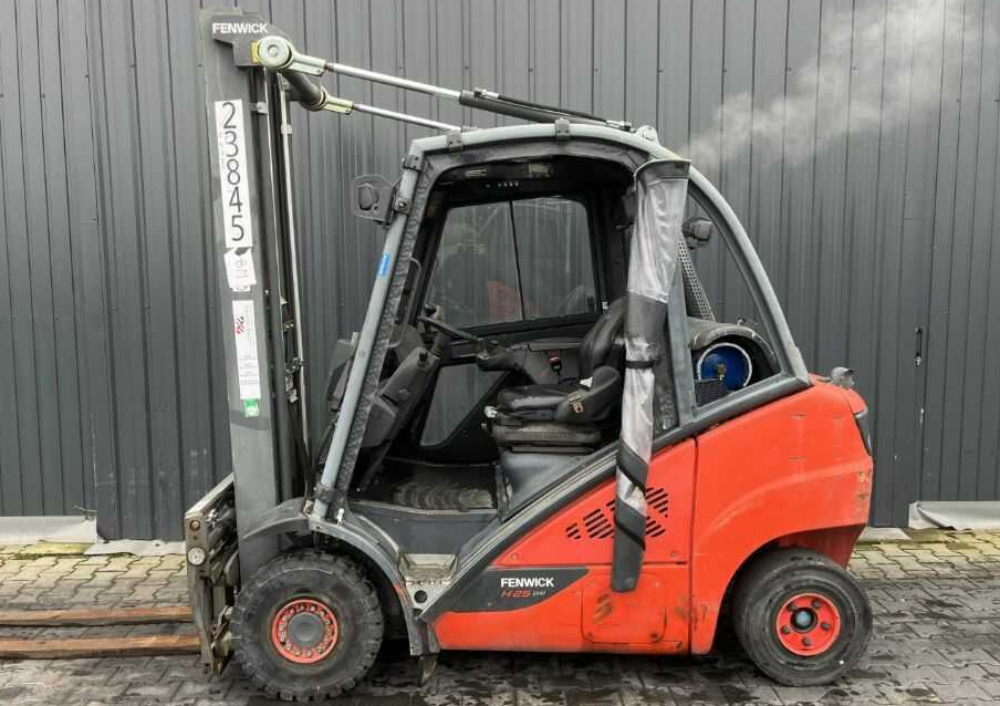 Linde H25T-01 - رافعة شوكية تعمل بالغاز: صورة 2 Linde H25T-01 - رافعة شوكية تعمل بالغاز: صورة 2