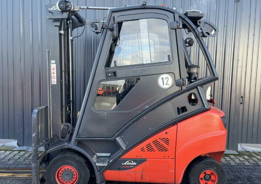 Linde H25T-02/600 - رافعة شوكية تعمل بالغاز: صورة 2 Linde H25T-02/600 - رافعة شوكية تعمل بالغاز: صورة 2