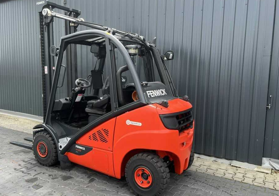 Linde H25T-02 - رافعة شوكية تعمل بالغاز: صورة 3 Linde H25T-02 - رافعة شوكية تعمل بالغاز: صورة 3