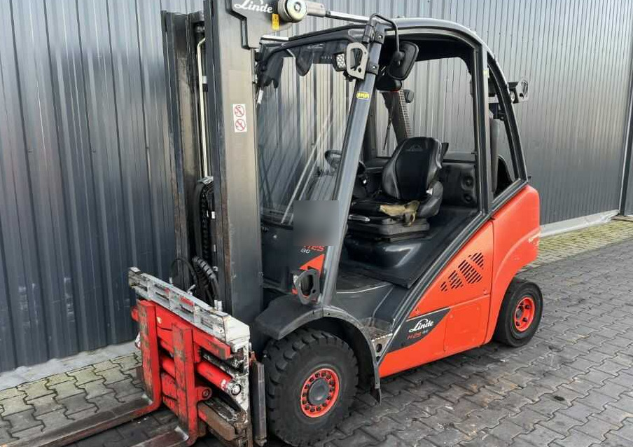 Linde H25T-02 - رافعة شوكية تعمل بالغاز: صورة 1 Linde H25T-02 - رافعة شوكية تعمل بالغاز: صورة 1