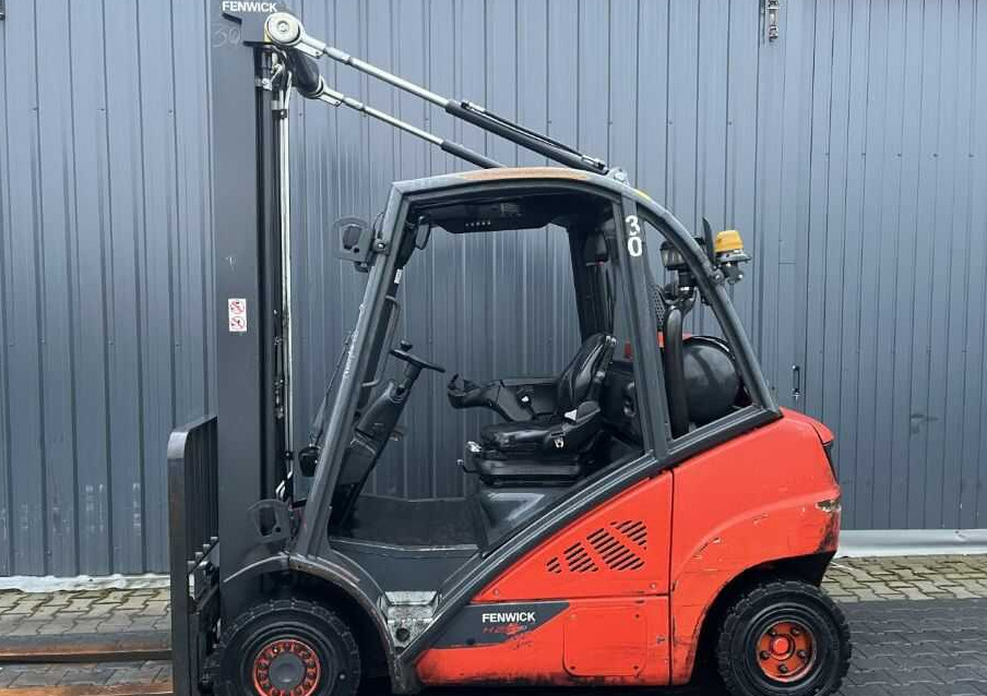Linde H25T-02 - رافعة شوكية تعمل بالغاز: صورة 3 Linde H25T-02 - رافعة شوكية تعمل بالغاز: صورة 3