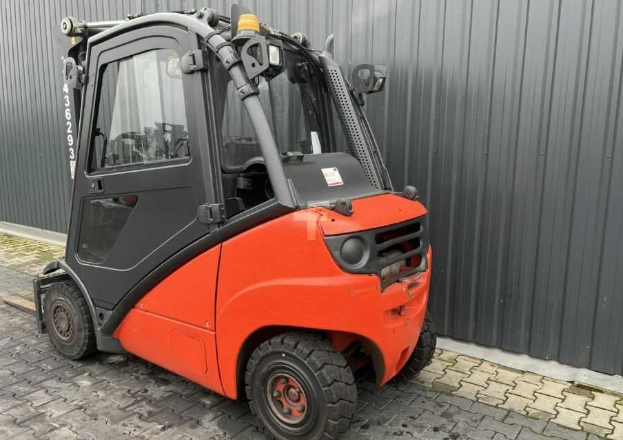 Linde H25T - رافعة شوكية تعمل بالغاز: صورة 3 Linde H25T - رافعة شوكية تعمل بالغاز: صورة 3