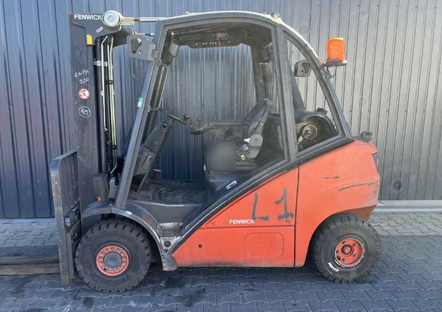 Linde H25T - رافعة شوكية تعمل بالغاز: صورة 2 Linde H25T - رافعة شوكية تعمل بالغاز: صورة 2
