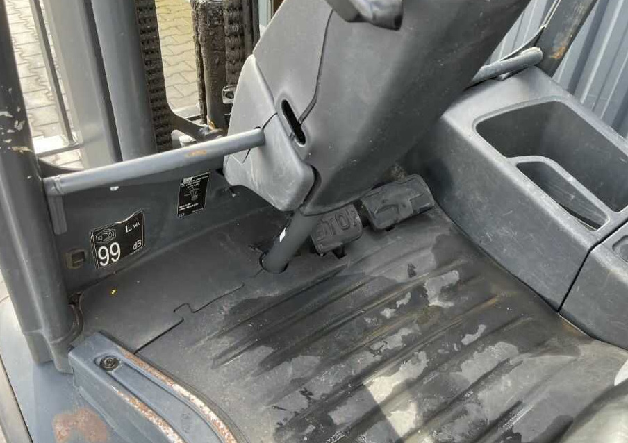 رافعة شوكية تعمل بالغاز Linde H30T-01: صورة 8