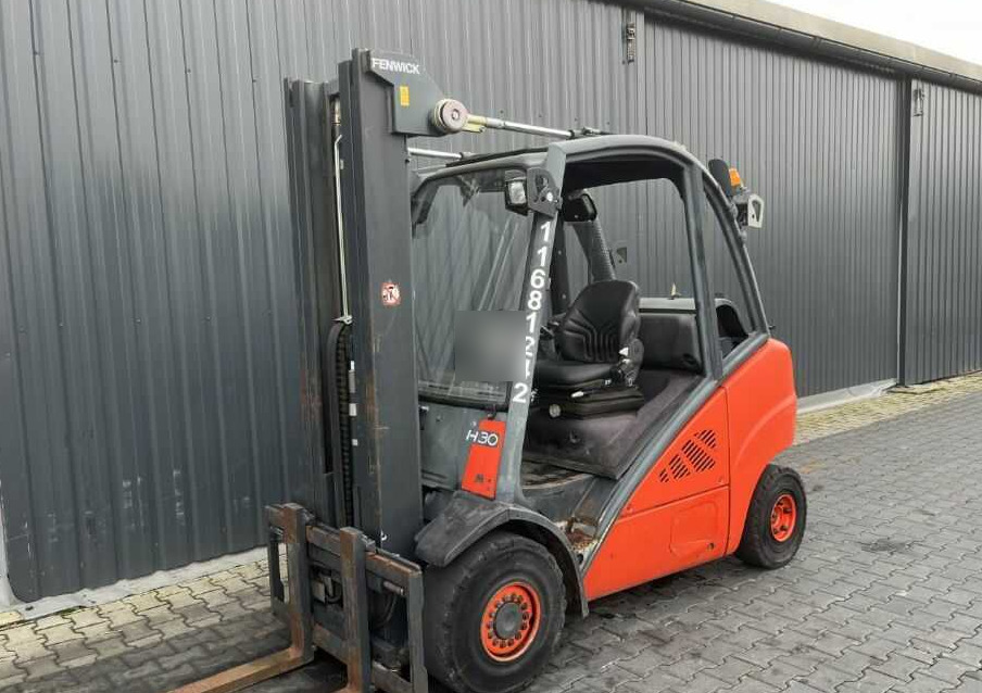 Linde H30T-01 - رافعة شوكية تعمل بالغاز: صورة 1 Linde H30T-01 - رافعة شوكية تعمل بالغاز: صورة 1