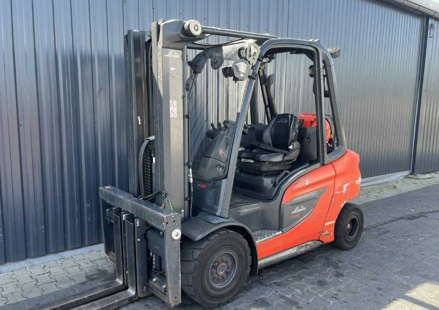 Linde H35T-01 - رافعة شوكية تعمل بالغاز: صورة 1 Linde H35T-01 - رافعة شوكية تعمل بالغاز: صورة 1